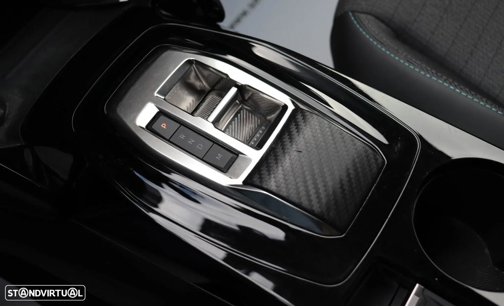 Peugeot 2008 PureTech 130 EAT8 Allure - 22