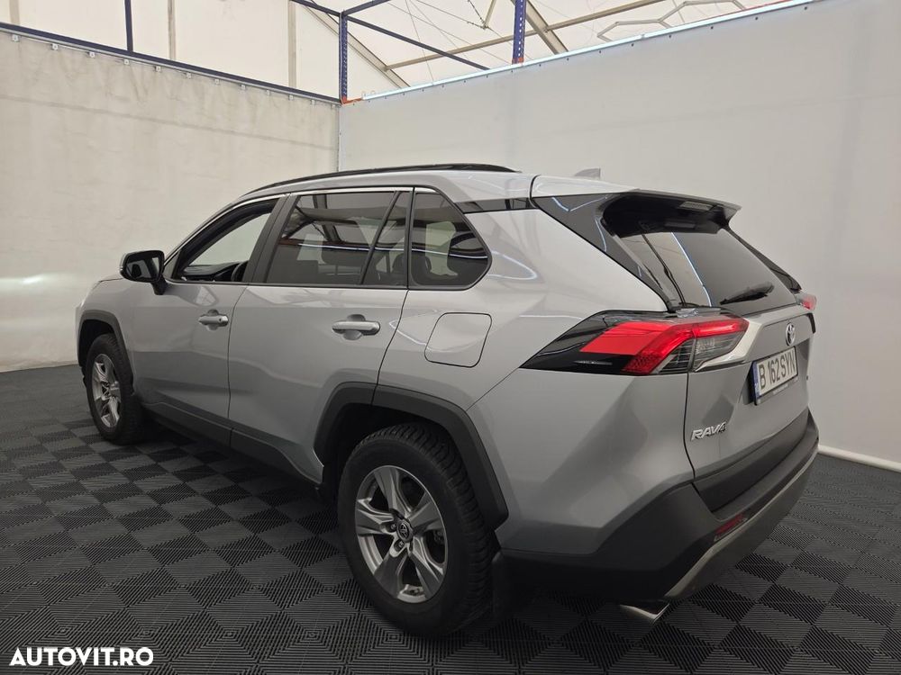 Toyota RAV4 - 4