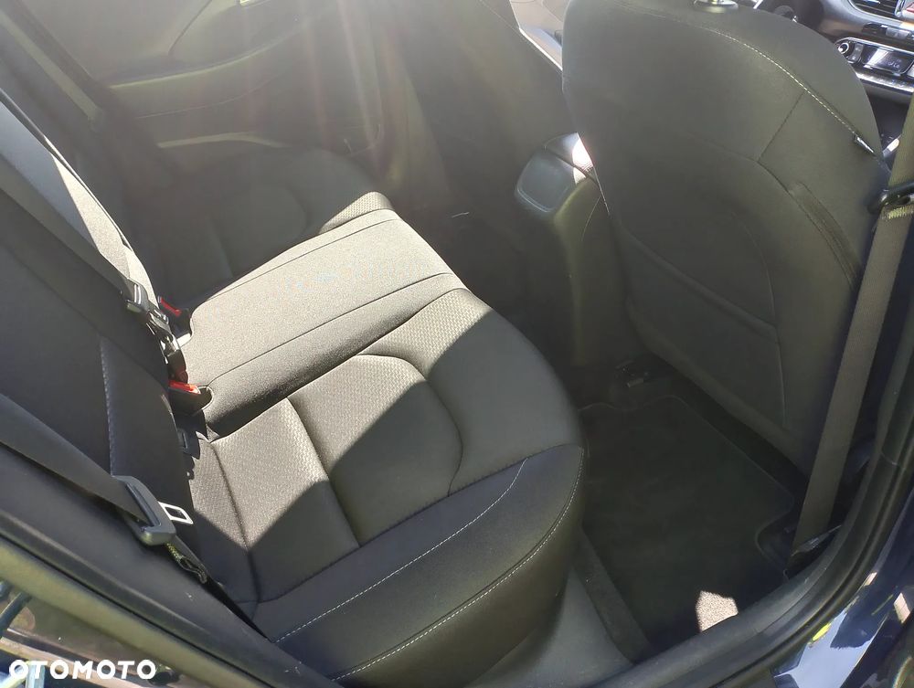 Hyundai i30 1.6 D Comfort DCT - 29