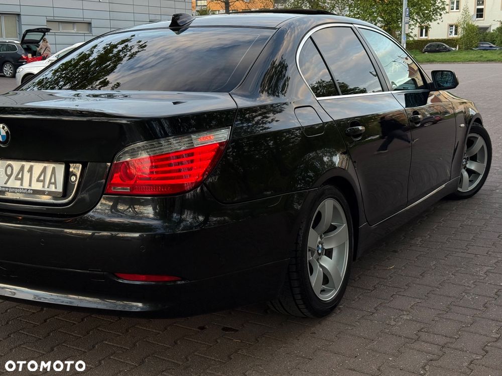 BMW Seria 5 525d Edition Exclusive - 9