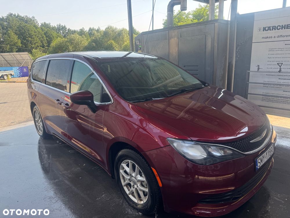 Chrysler Pacifica - 6