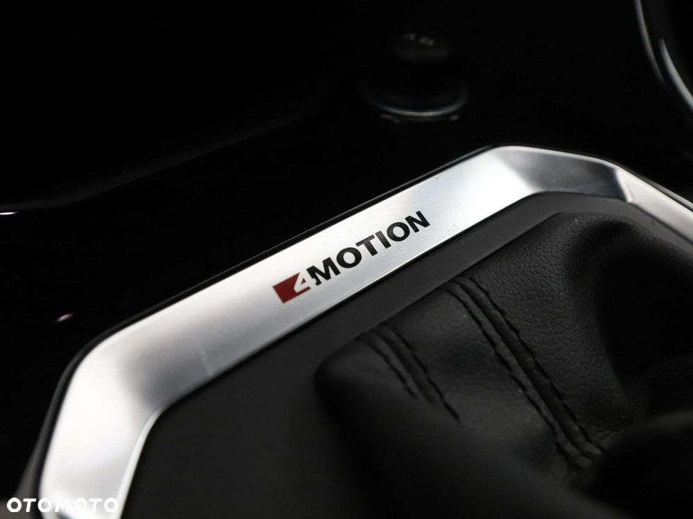 Volkswagen T-Roc 2.0 TSI 4Motion DSG Sport - 29