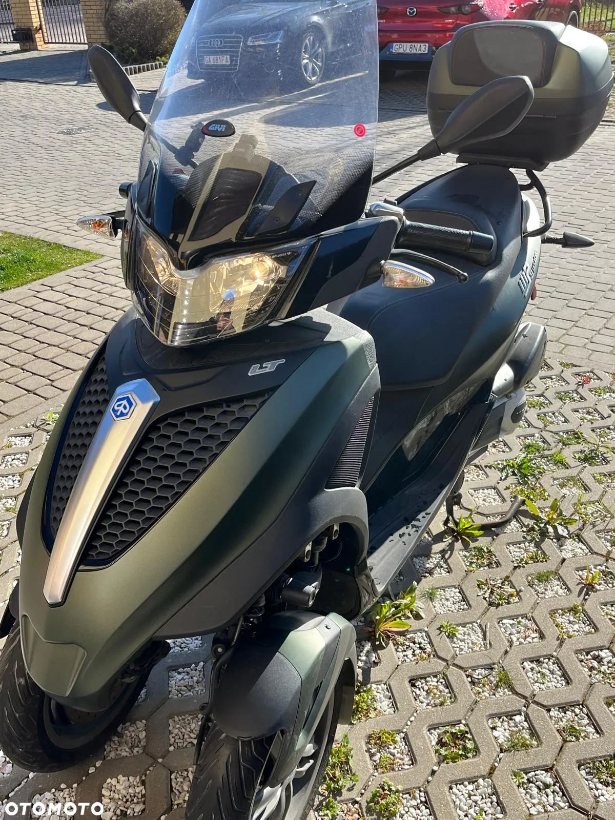 Piaggio MP-3 - 1