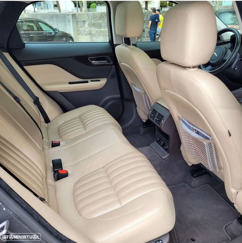 Jaguar F-Pace 2.0 i4D Prestige AWD Aut. - 13