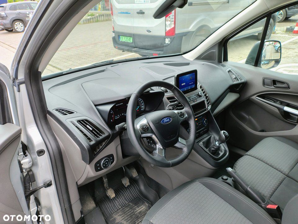 Ford Transit Connect - 17