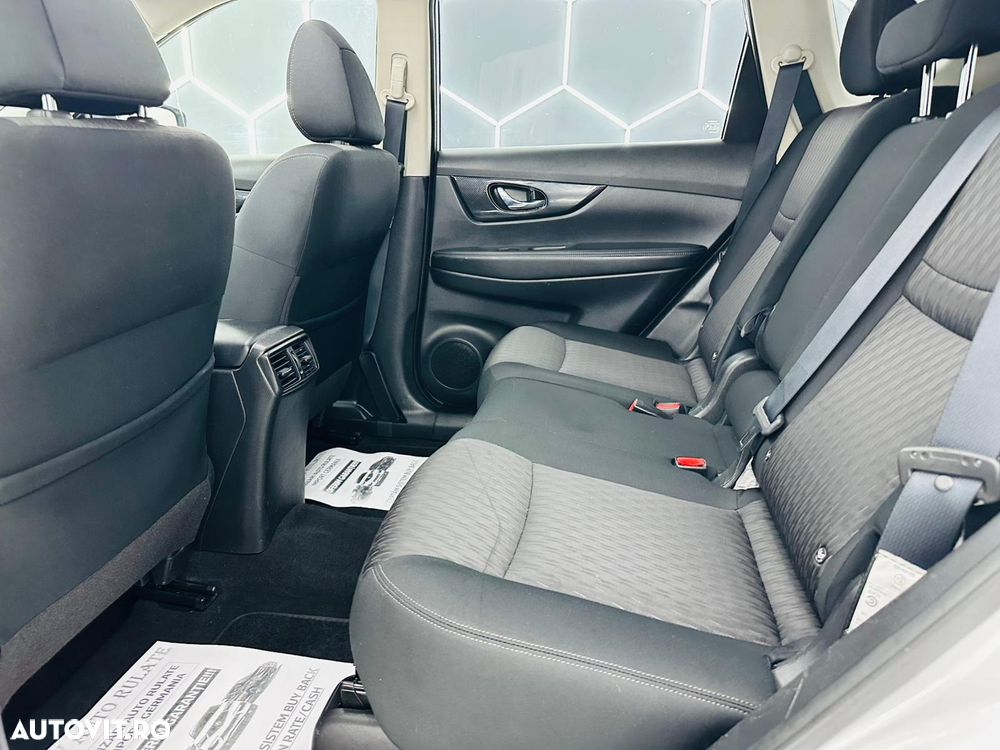 Nissan X-Trail 1.6 DIG-T N-Vision - 17