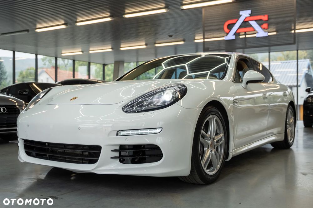 Porsche Panamera PDK Platinum Edition