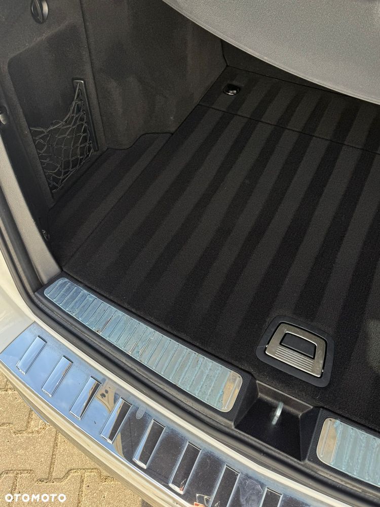 Mercedes-Benz GLK - 37