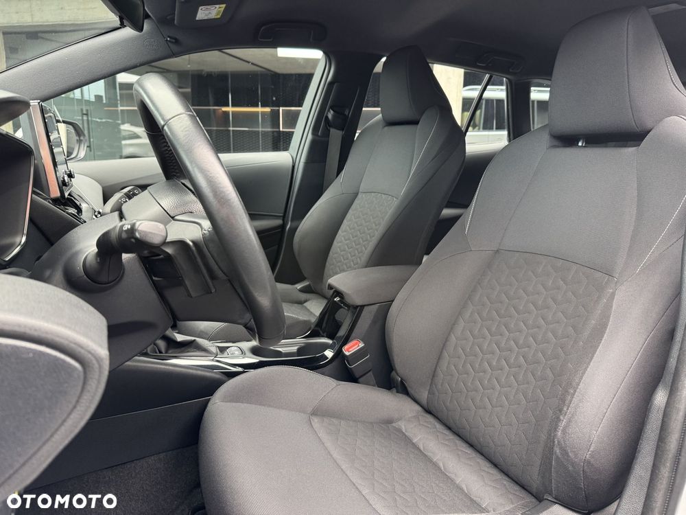 Toyota Corolla - 12