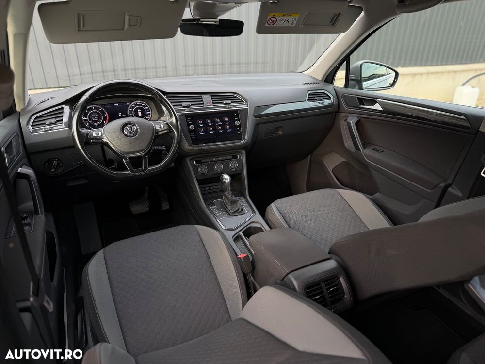 Volkswagen Tiguan 2.0 TDI SCR DSG R-Line - 29
