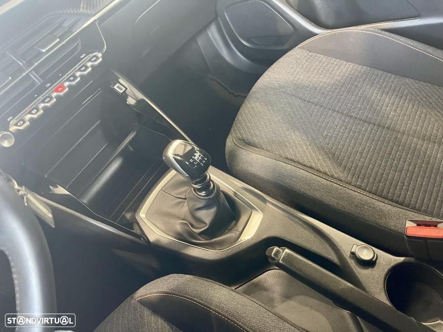 Peugeot 2008 1.2 PureTech Style - 14