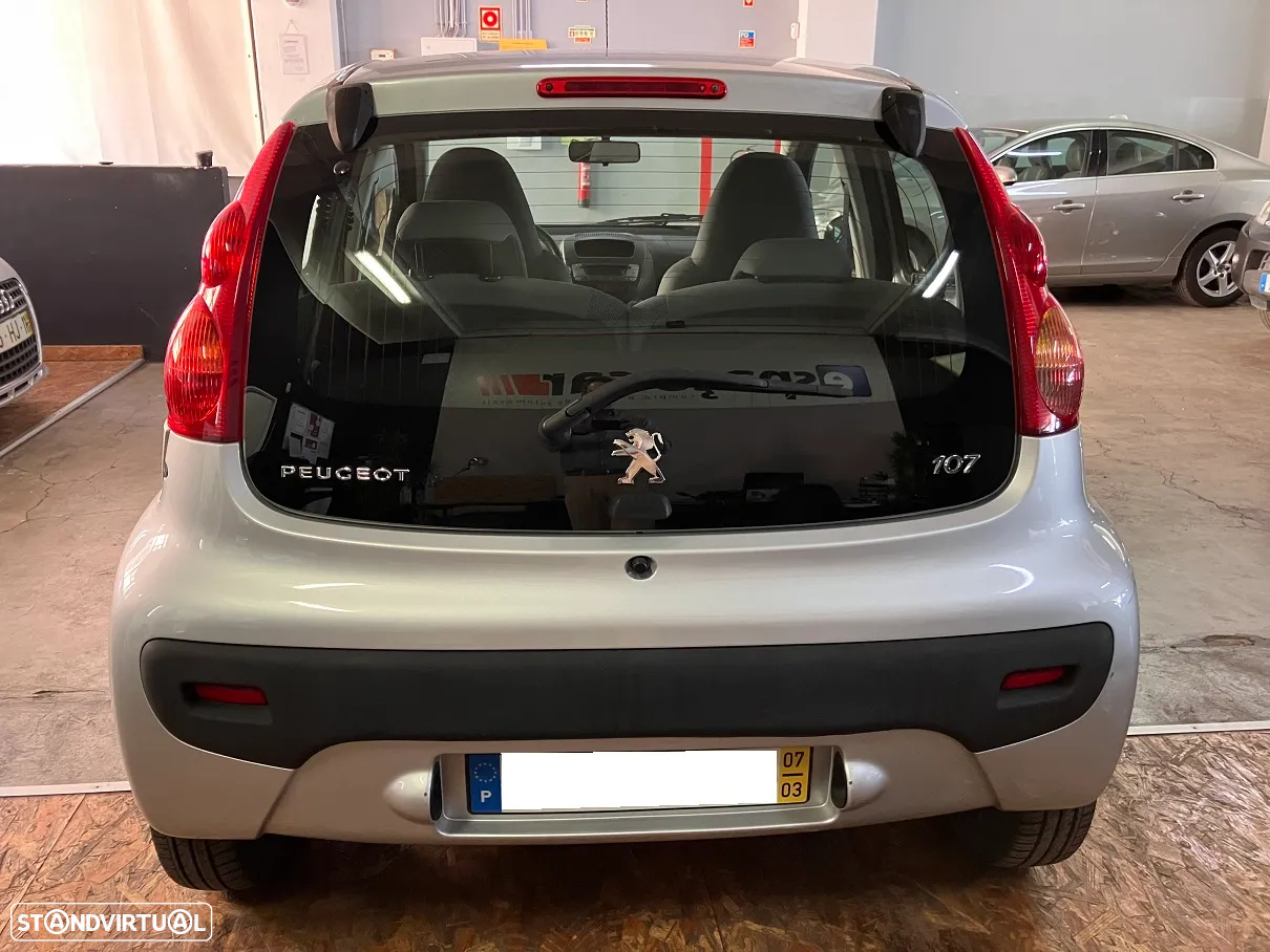 Peugeot 107 1.0 Trendy - 6