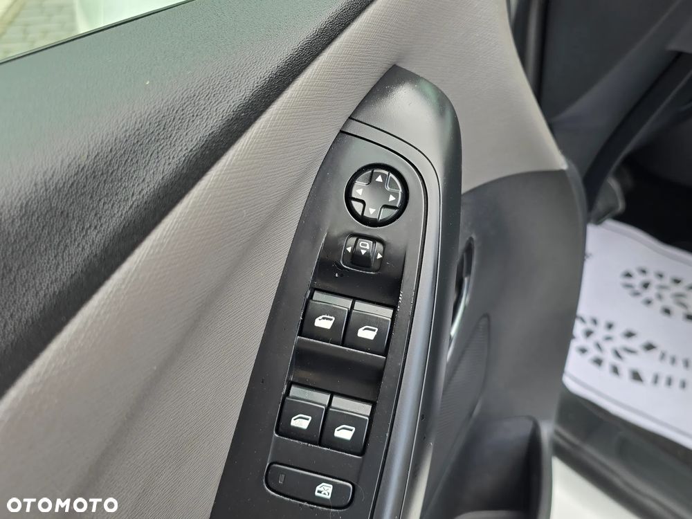Citroën C4 Picasso BlueHDi 120 EAT6 SELECTION - 28