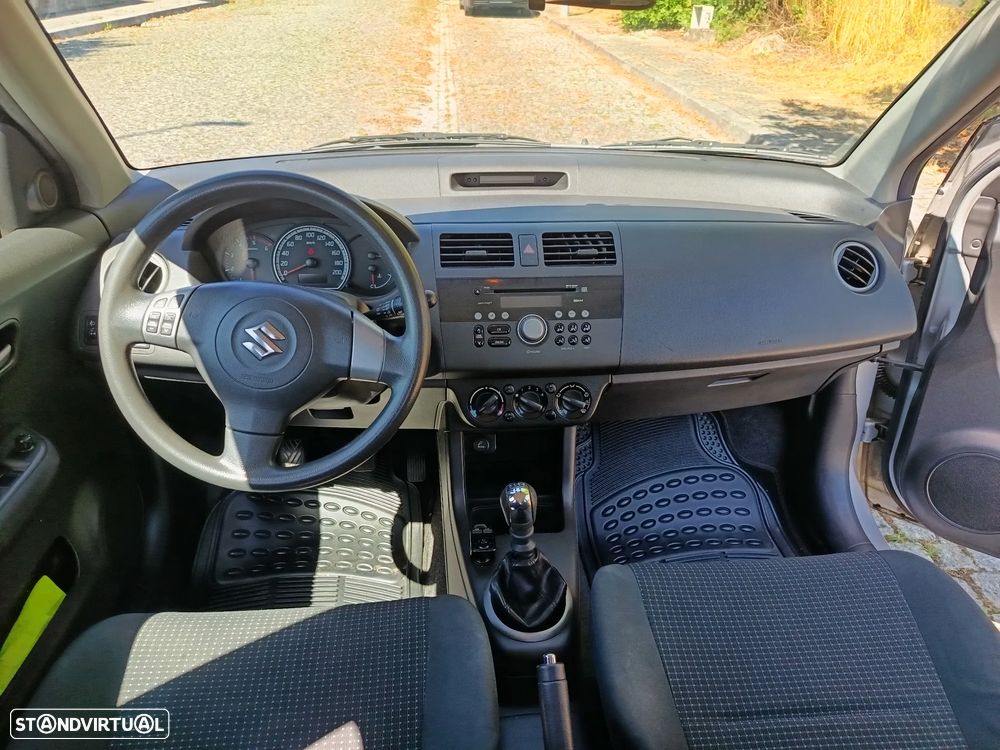 Suzuki Swift 1.3 DDiS GLX - 15