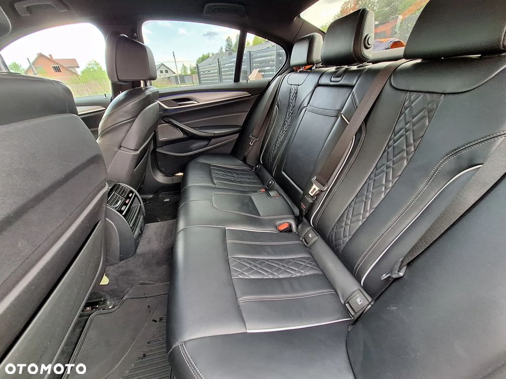 BMW Seria 5 530i xDrive M Sport sport - 23