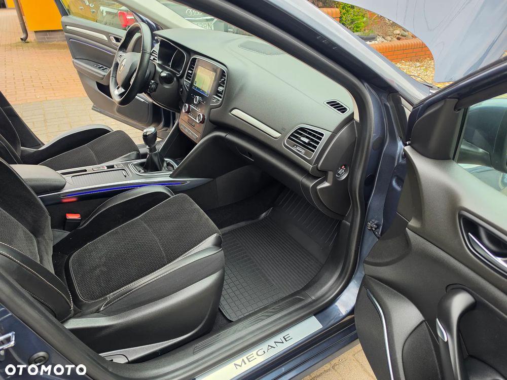 Renault Megane ENERGY TCe 100 EXPERIENCE - 24