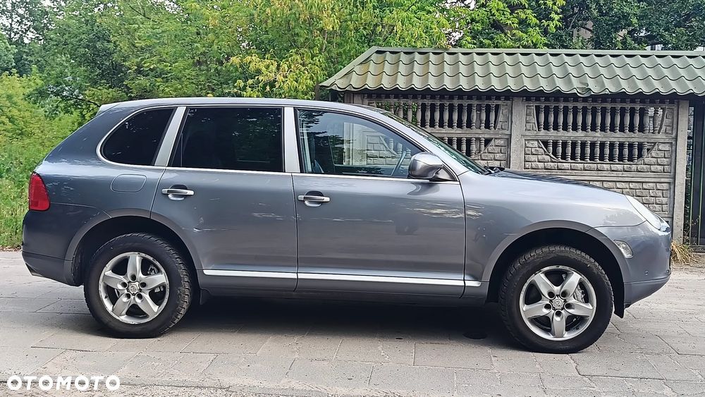 Porsche Cayenne - 10