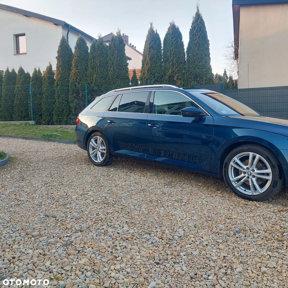 Skoda Superb 2.0 TDI DSG Premium Edition - 5