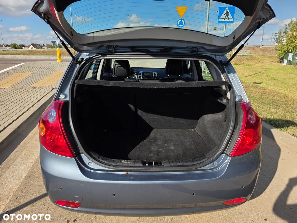 Kia Ceed 1.4 Comfort + - 9