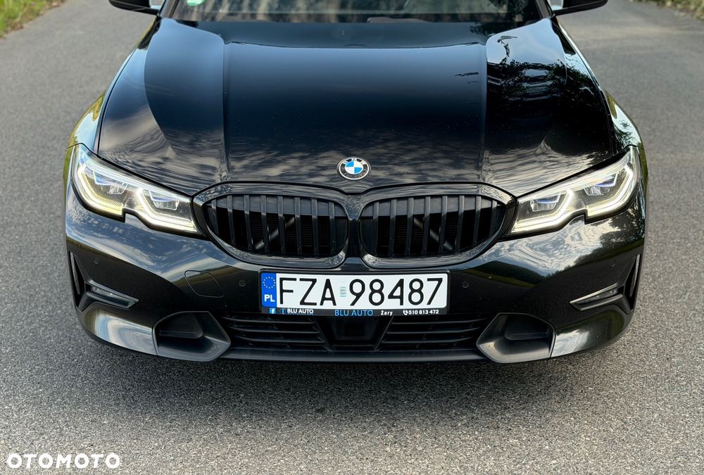BMW Seria 3 320d Sport Line Shadow - 8