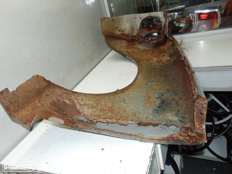 Ford Escort MK II VAN - guarda-lamas - 1