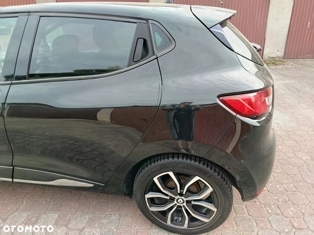 Renault Clio 1.2 16V 75 LIMITED - 4