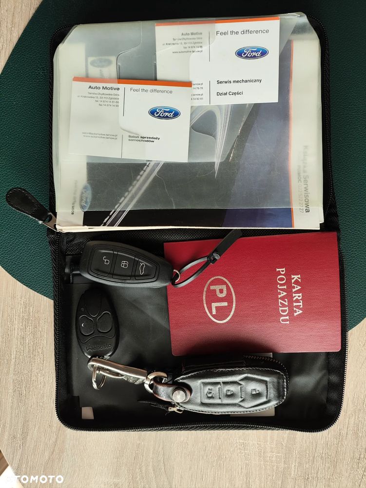 Ford Mondeo 2.0 T Titanium S - 12