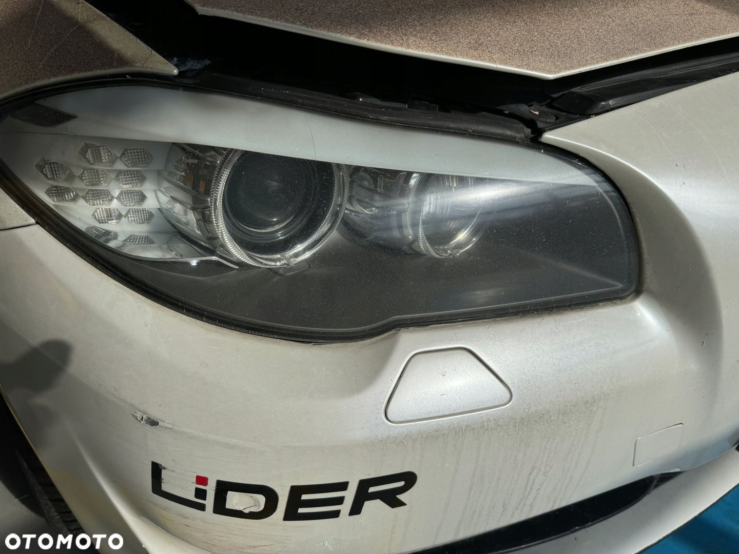 BMW 520 D F10 F11 przód kompletny Bi Xenon LED kolor B90 obklejony - 4