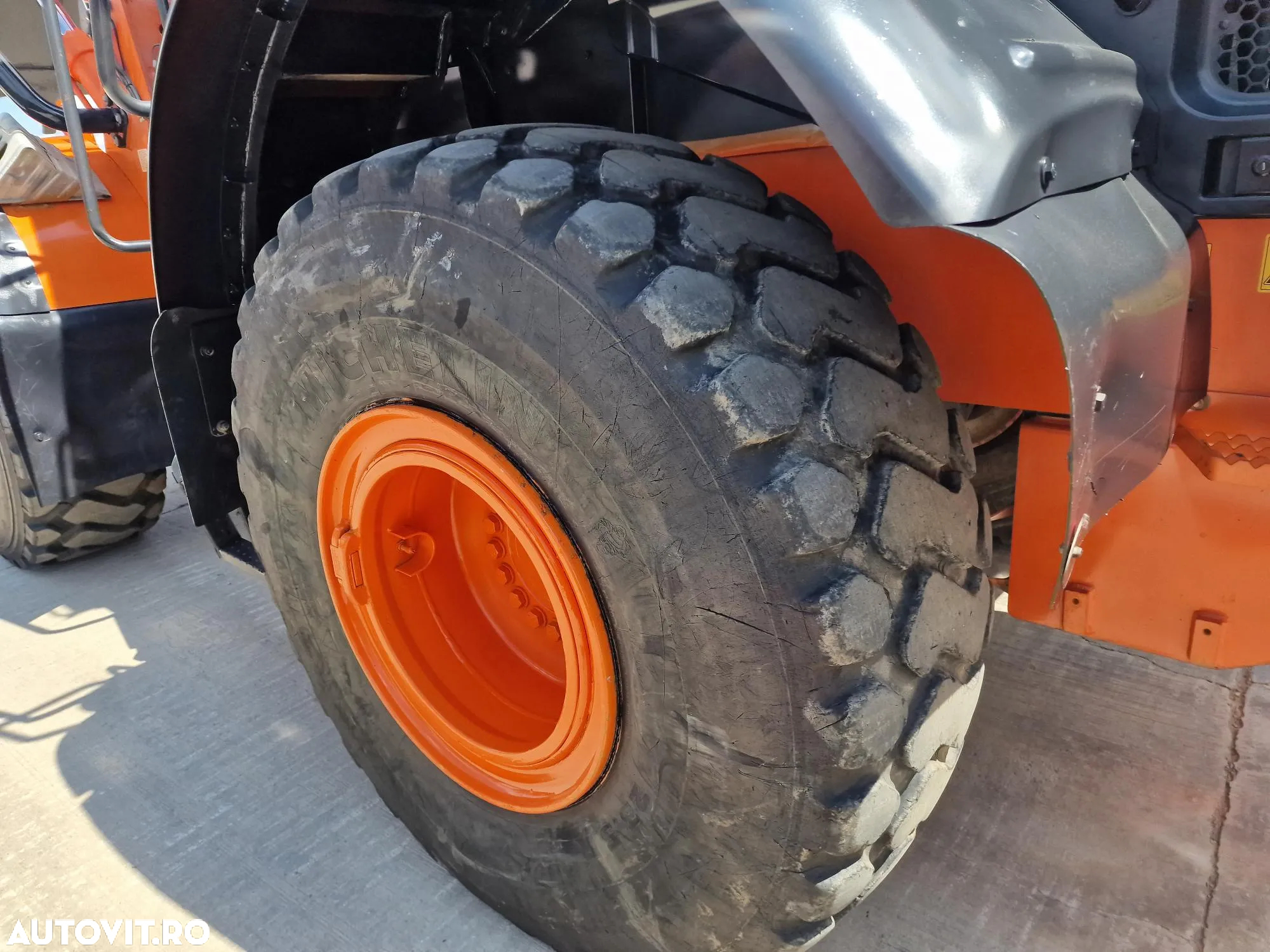 Hitachi ZW220, 8.453h, cupa 3,5mc, 2 Anv NOI, Gresare automata, Cantar, Camera spate, 18,6t, STARE FOARTE BUNA-PROMOTIE 74900 EUR+Tva - 28