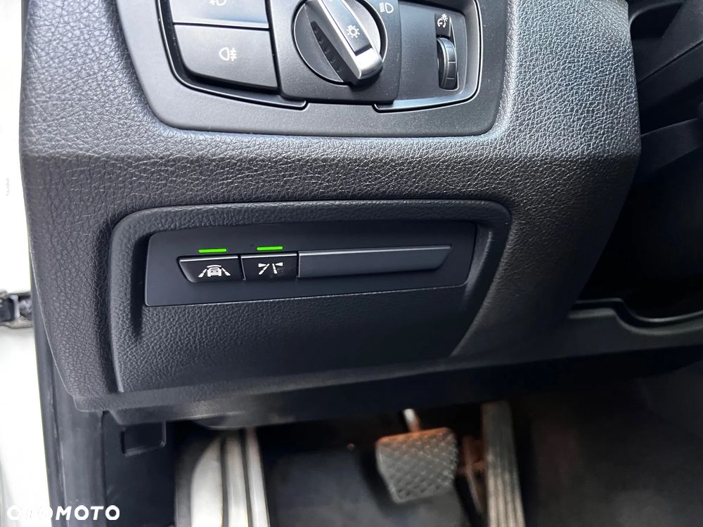 BMW Seria 3 335d xDrive M Sport Sport - 18