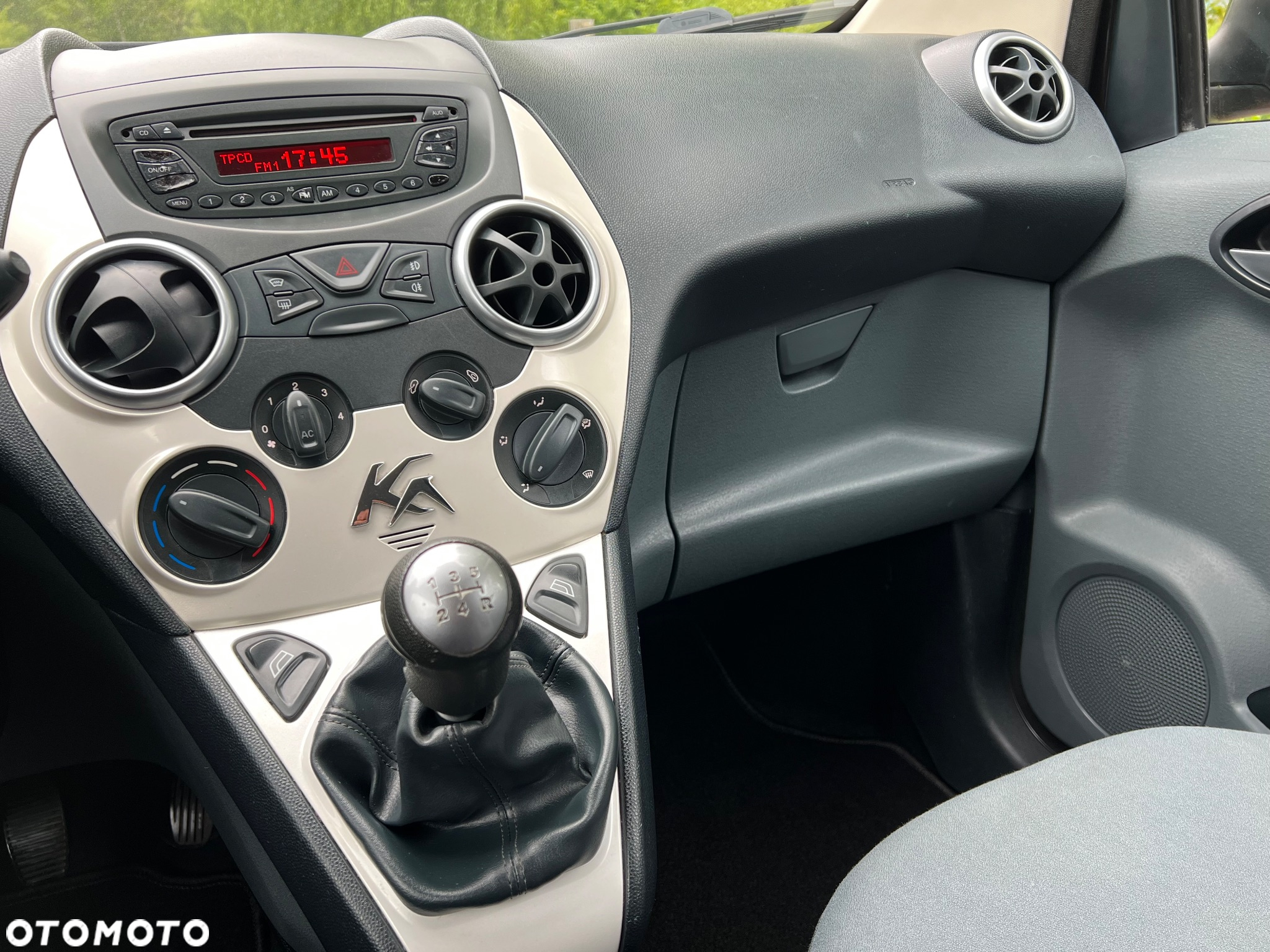 Ford KA 1.2 Ambiente - 16