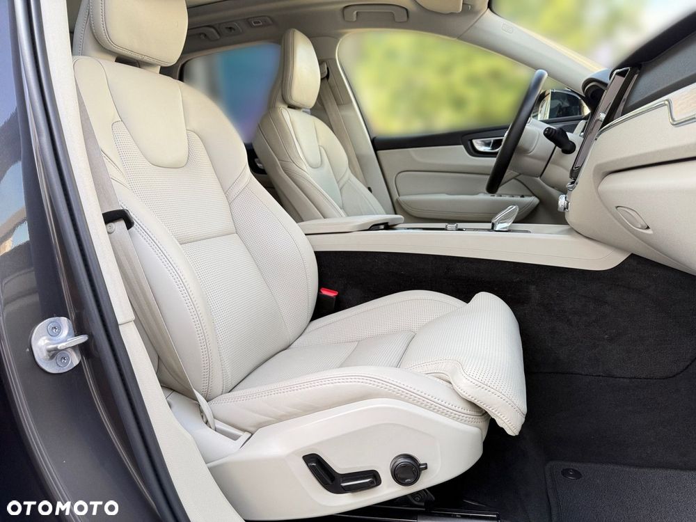 Volvo XC 60 - 27