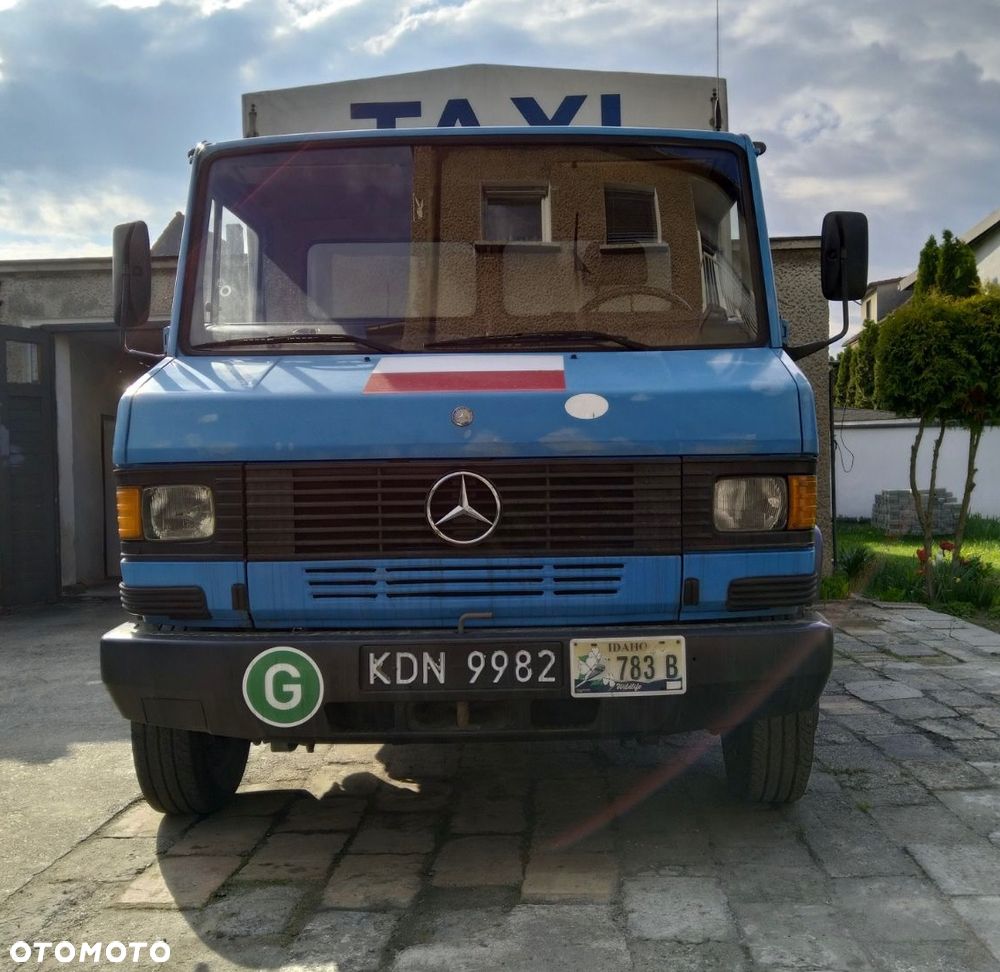 Mercedes-Benz 609 D - 1