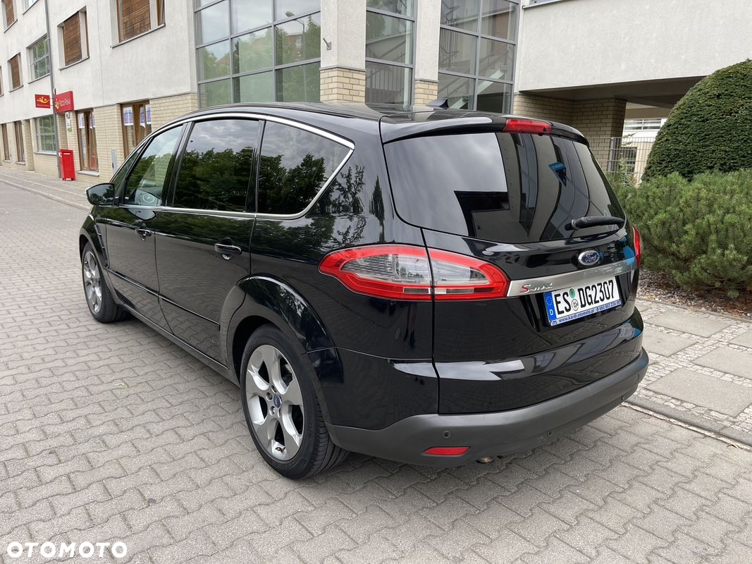 Ford S-Max - 9