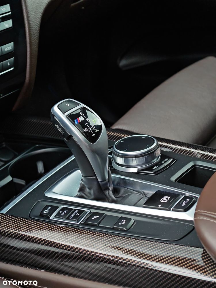 BMW X5 M M50d - 11