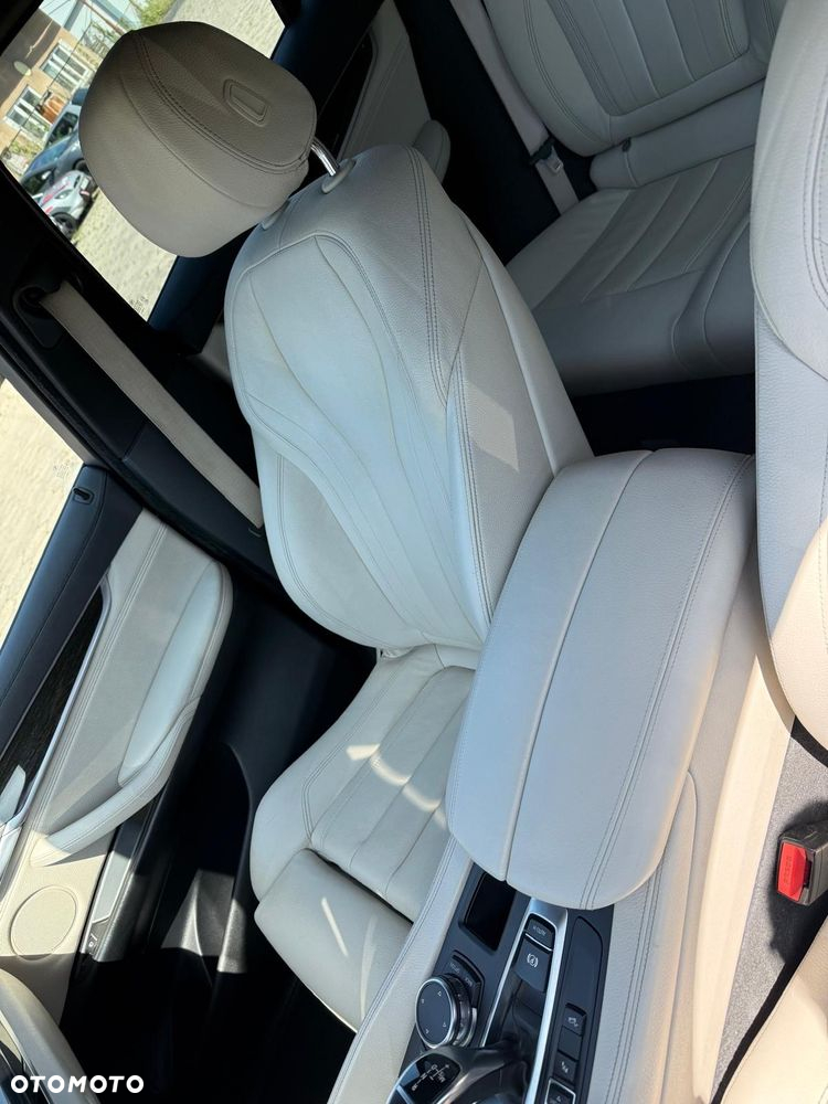 BMW X6 xDrive30d - 23