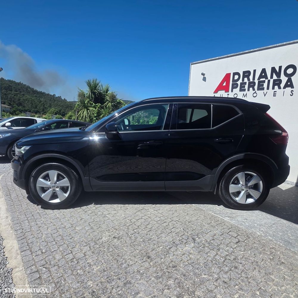 Volvo XC 40 1.5 T3 Momentum - 4