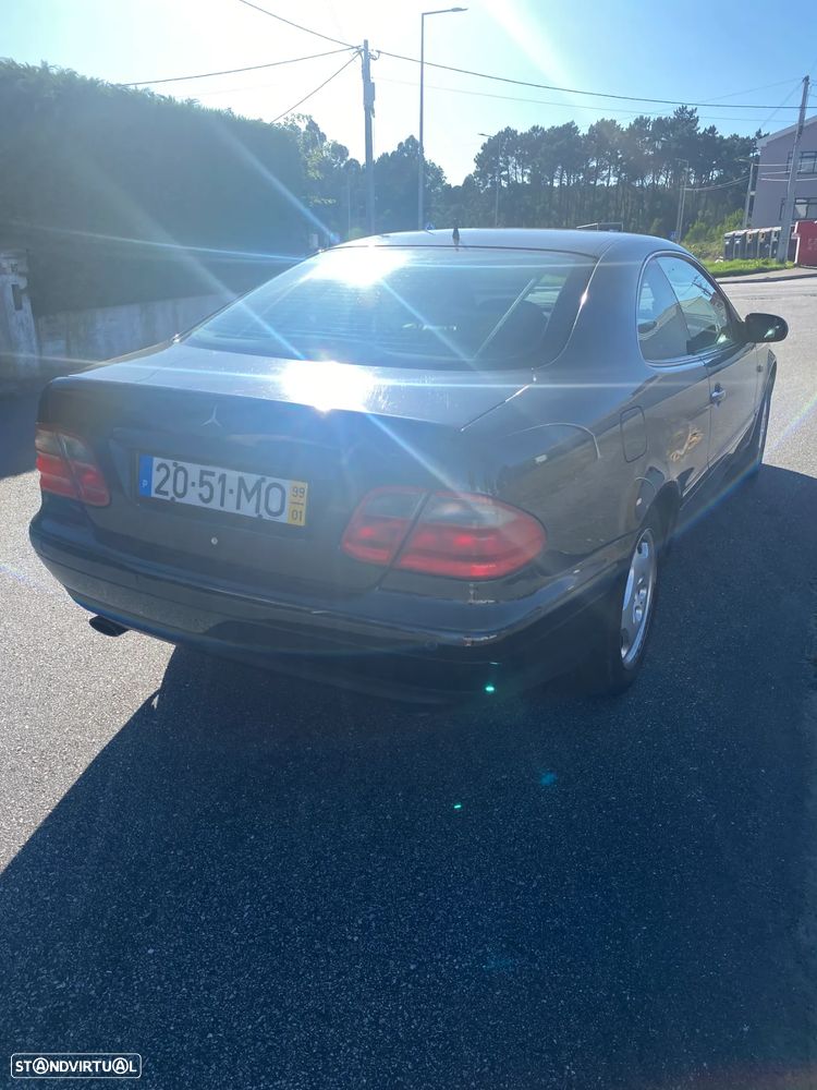 Mercedes-Benz CLK 200 Kompressor Avantgarde - 2