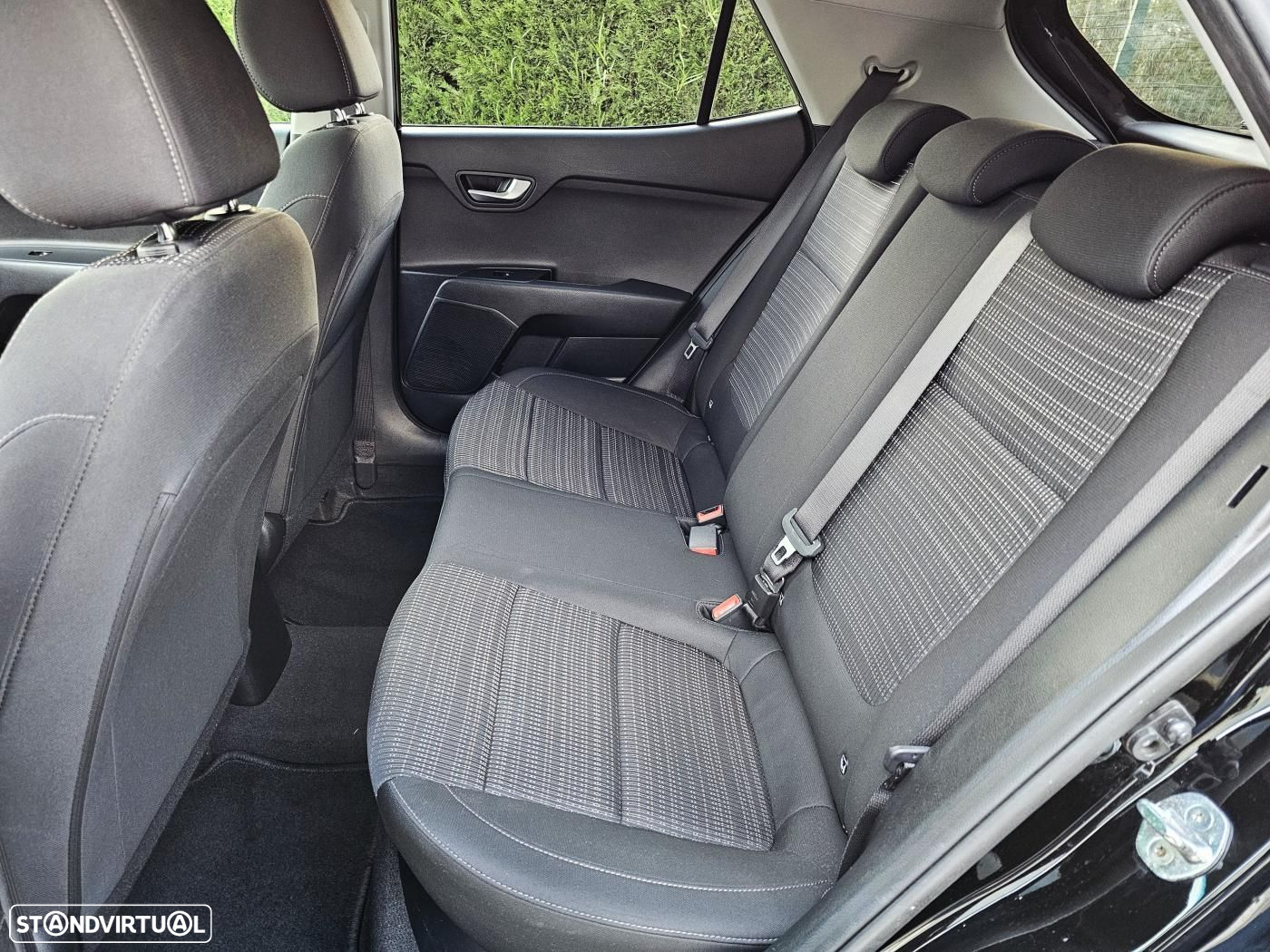 Kia Stonic 1.6 CRDi Drive - 26