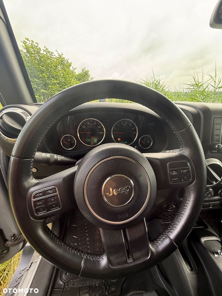 Jeep Wrangler 3.6 Unlim Sahara - 12