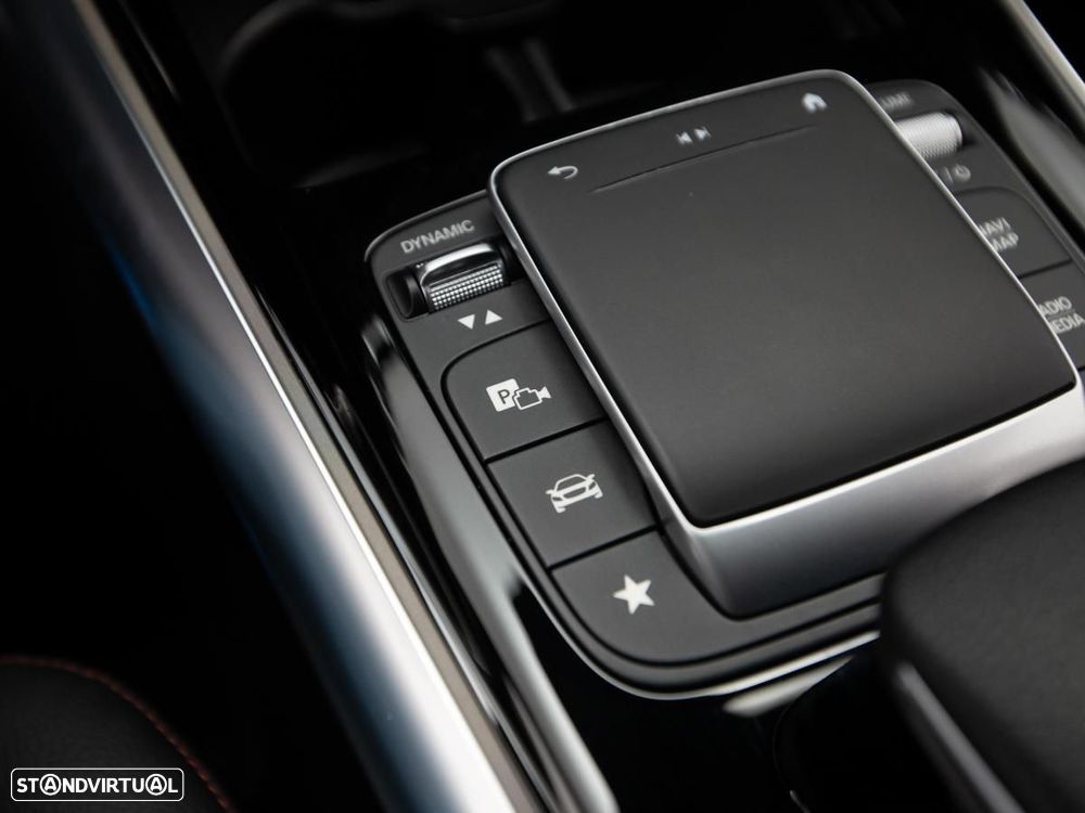 Mercedes-Benz GLA 250 e 8G-DCT AMG Line - 22