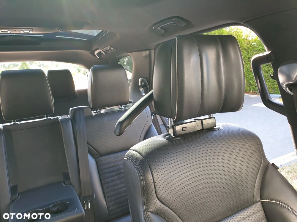 Land Rover Discovery 3.0 TD6 HSE Luxury - 29