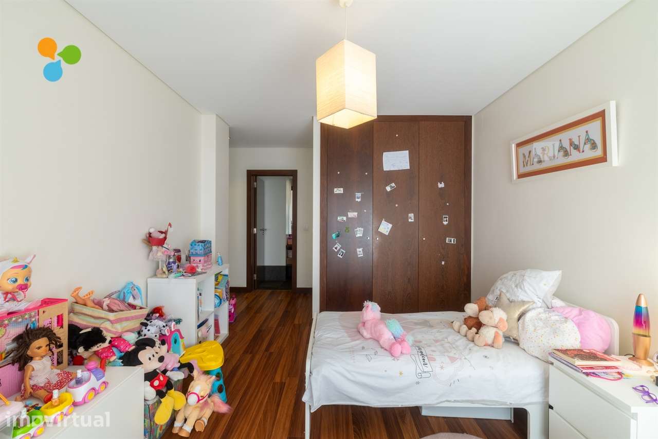 Apartamento T4 Venda em Paranhos,Porto - Grande imagem: 3/37
