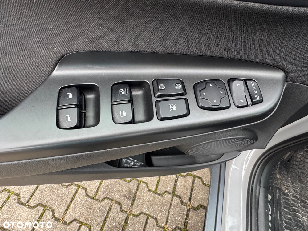 Hyundai Kona 1.6 GDI Hybrid Executive DCT - 12