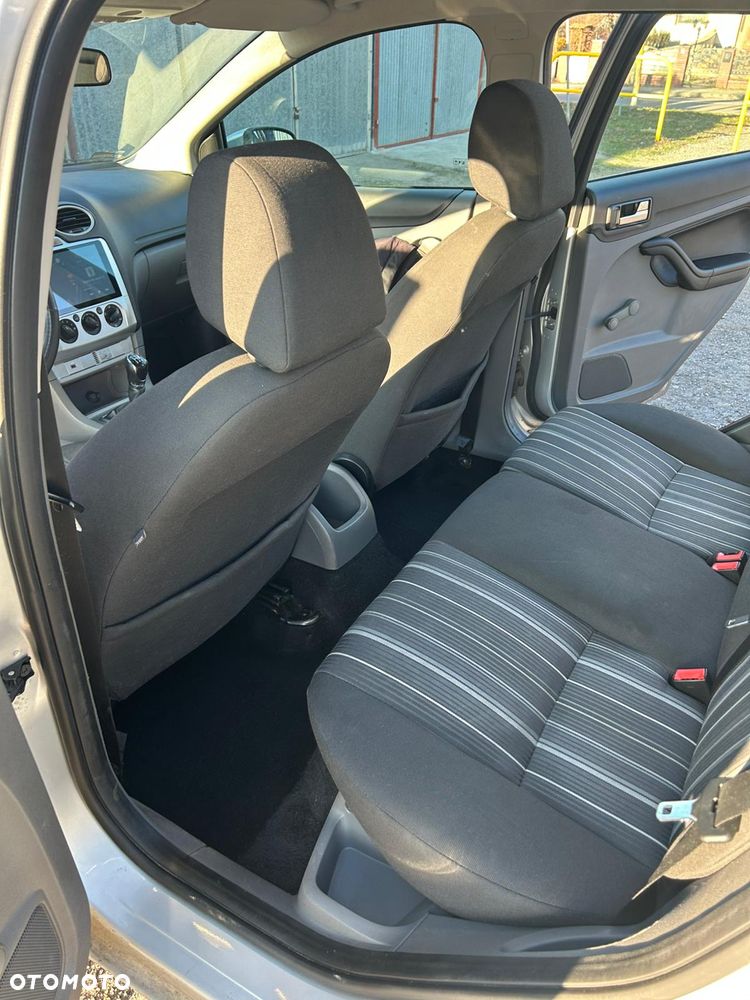 Ford Focus 1.6 TDCi FX Silver - 8