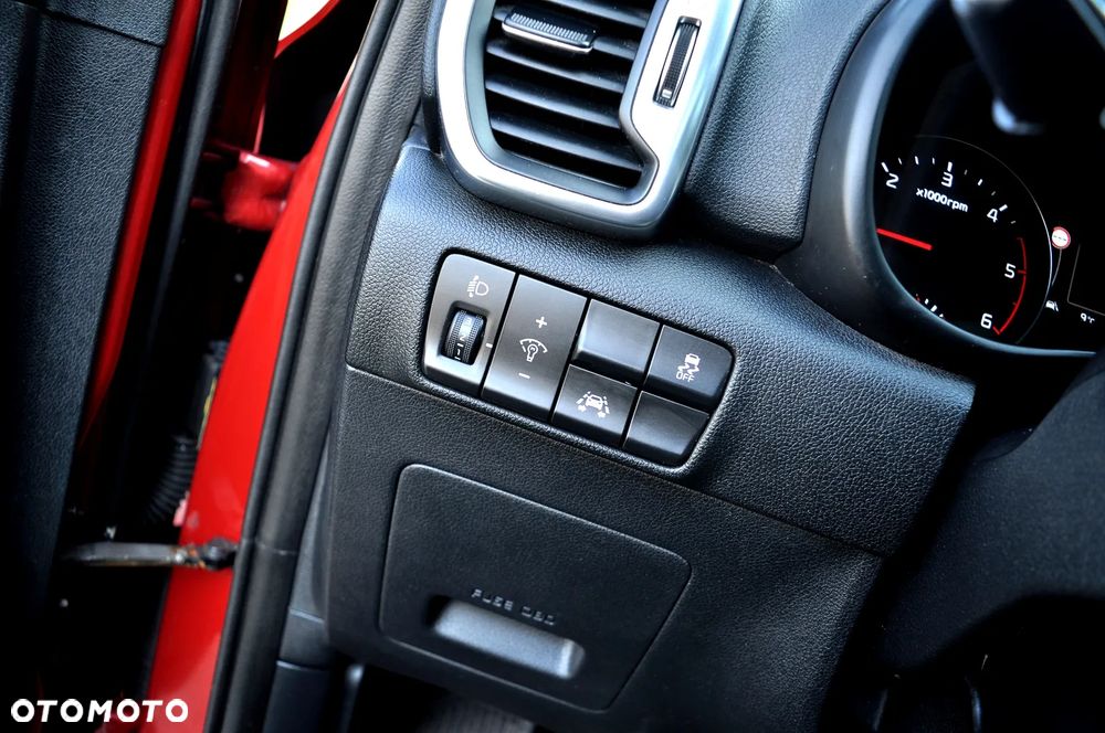 Kia Sportage 2.0 CRDI S - 31