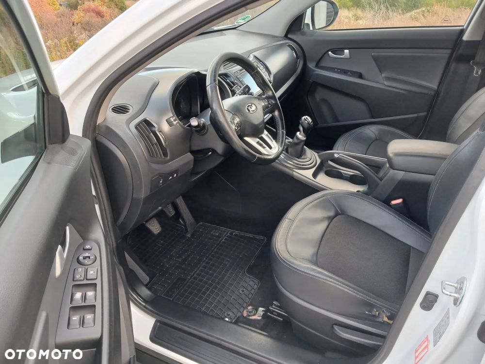 Kia Sportage - 13