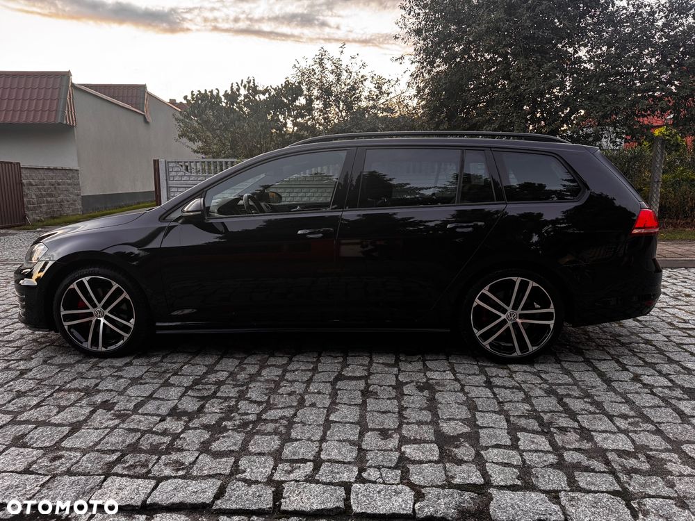Volkswagen Golf - 16
