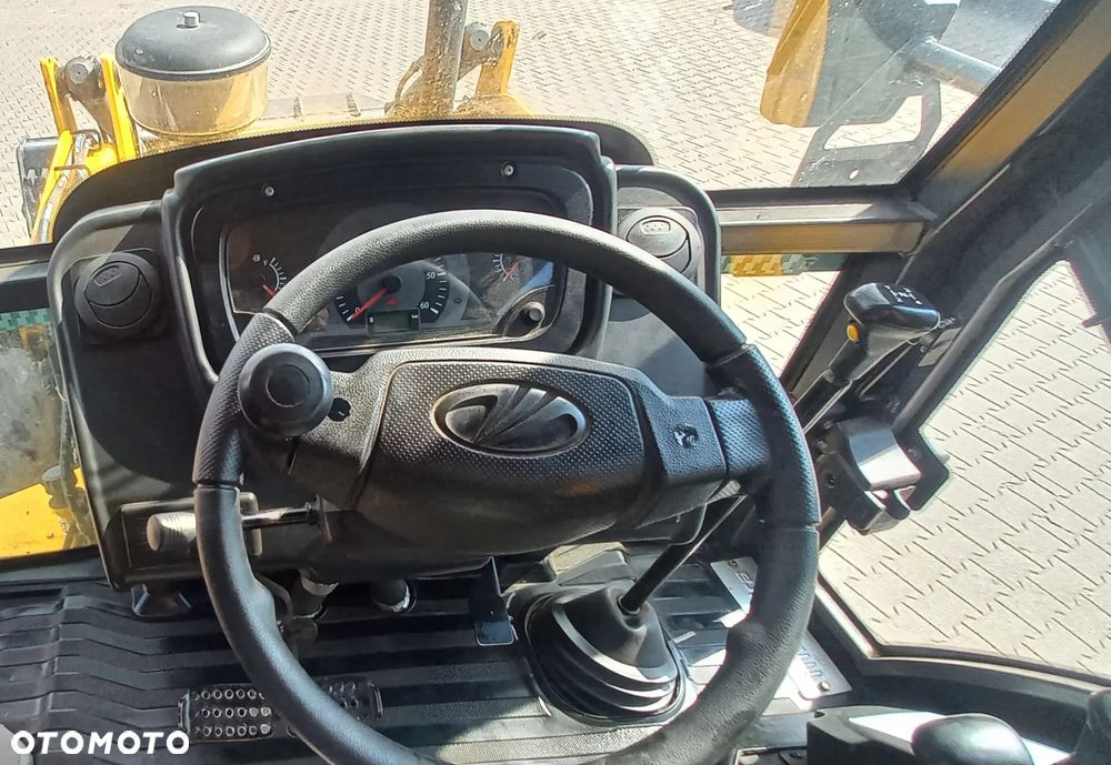 Inny Mahindra VX90 A/C - 14