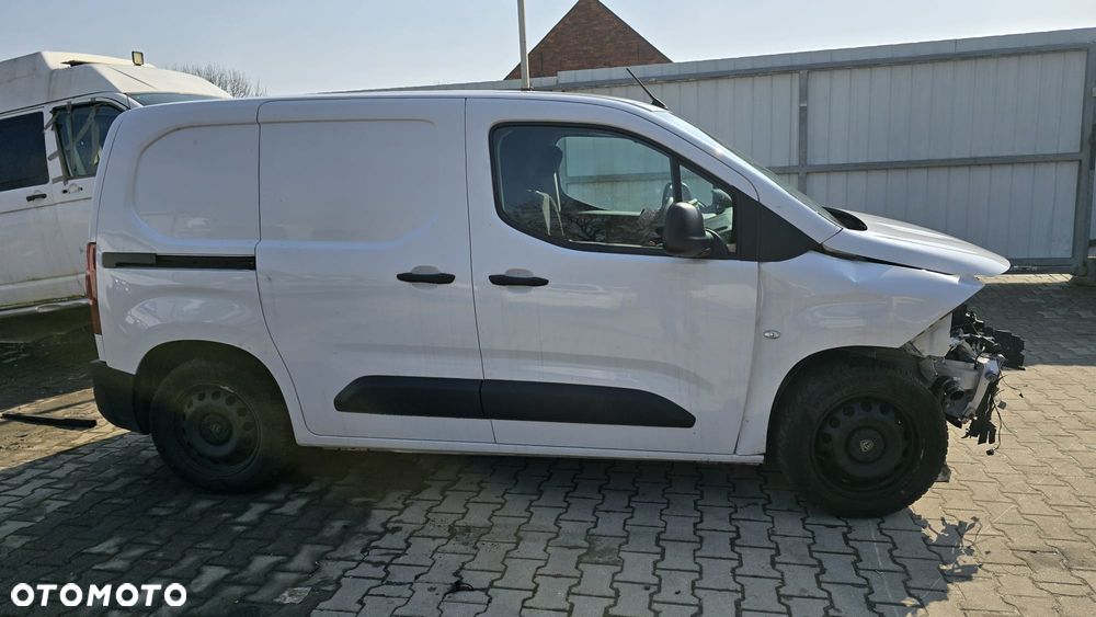 Peugeot Partner - 11